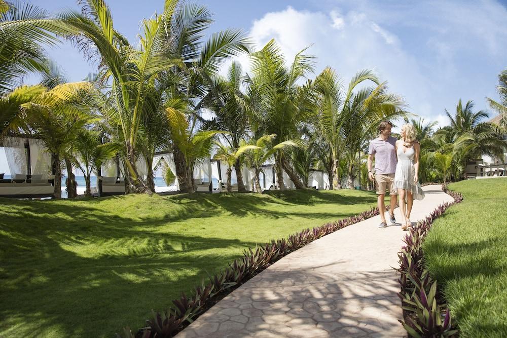 El Dorado Seaside Palms, Catamaran, Cenote & More Inclusive (Adults Only) Xpu Ha Eksteriør bilde